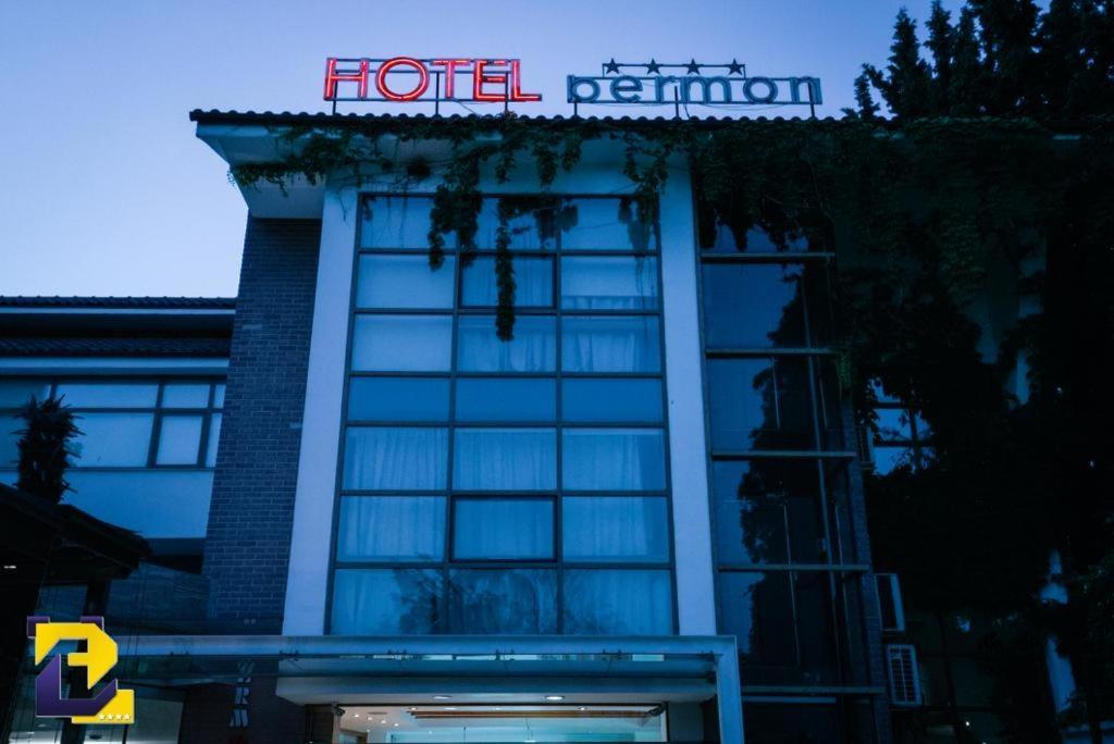 Hotel Bermon ティラナ エクステリア 写真